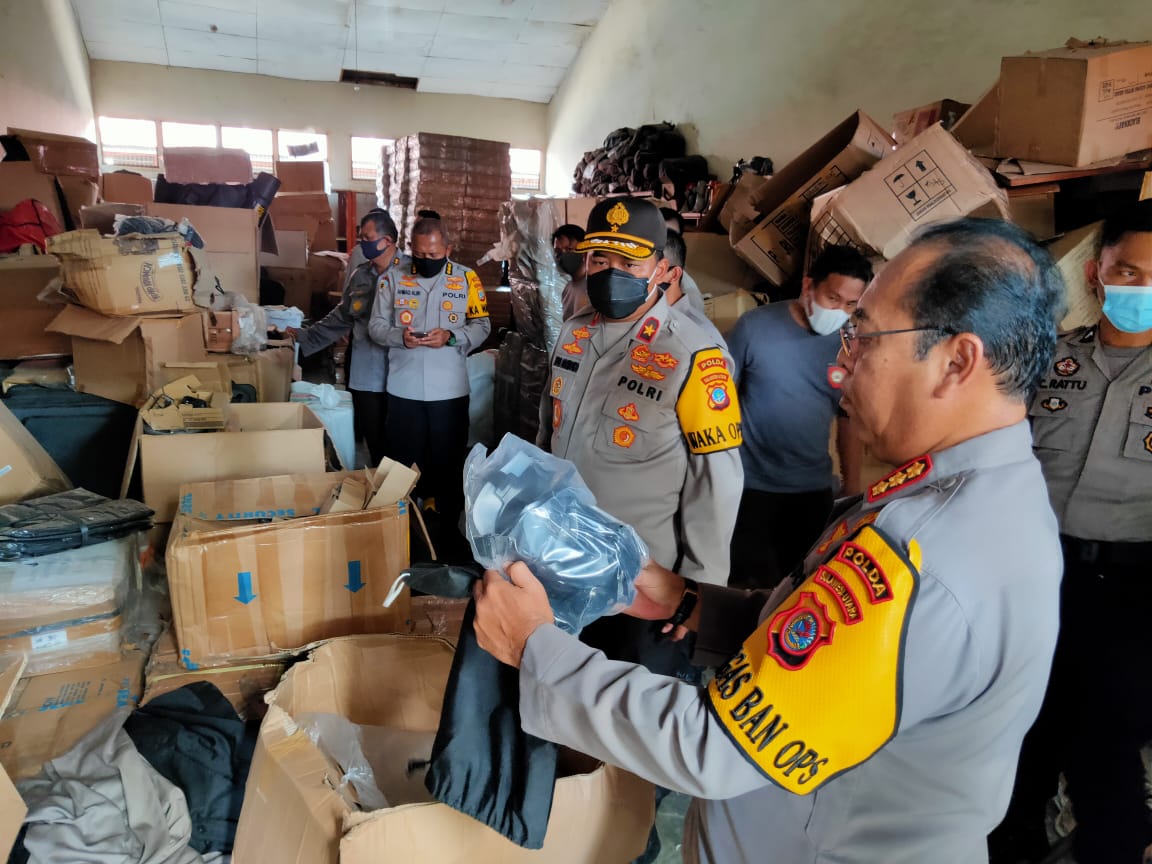 Wakapolda Sulut Cek Kesiapan Kendaraan dan Gudang Logistik Samapta Samapta