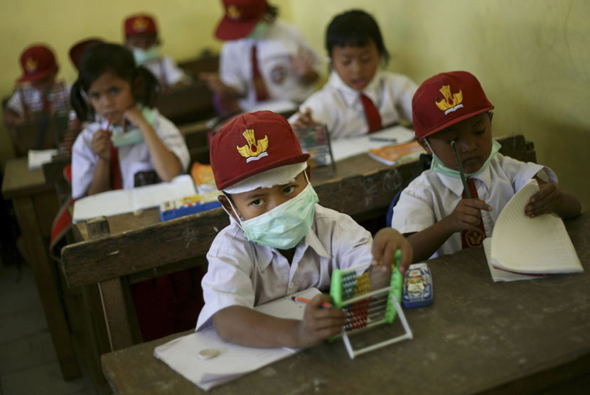 Disdik Kotamobagu Awasi Protokol Kesehatan di Sekolah Protokol Kesehatan