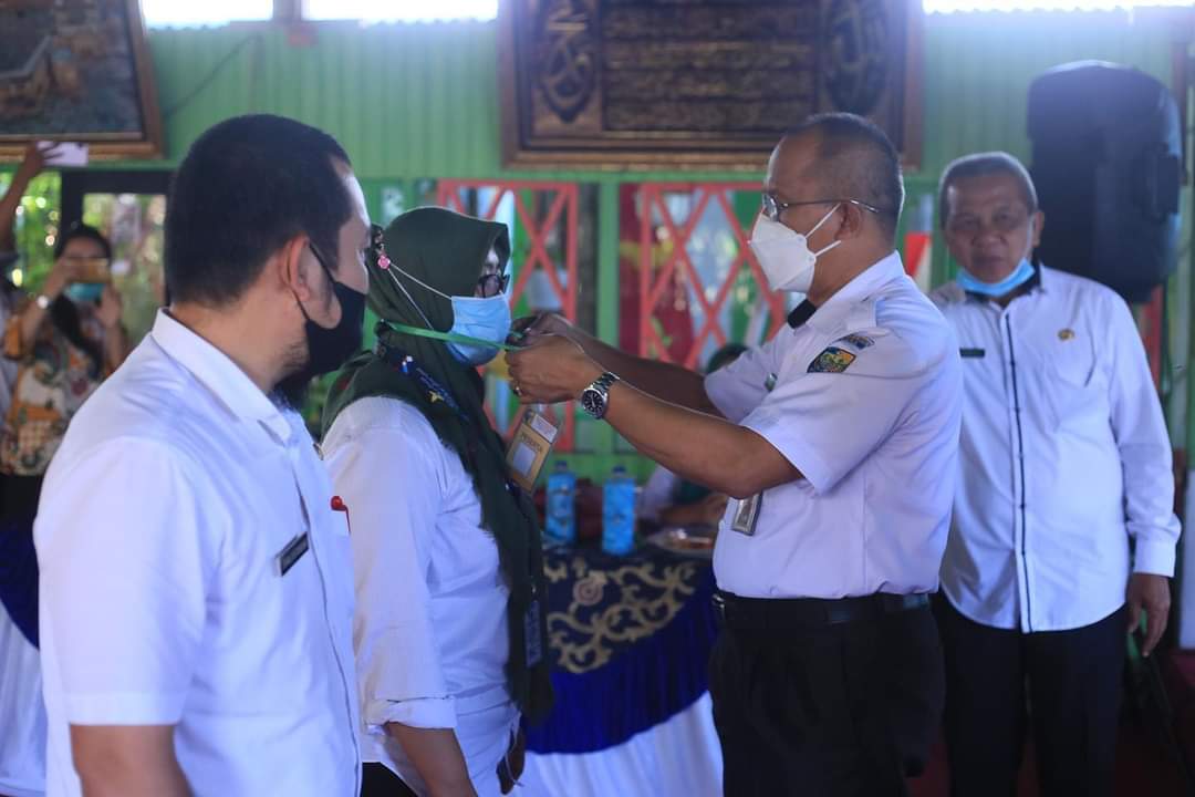 Sekda Bolmut Buka Sosialisasi dan Penyuluhan Kearsipan 2021 Arsip