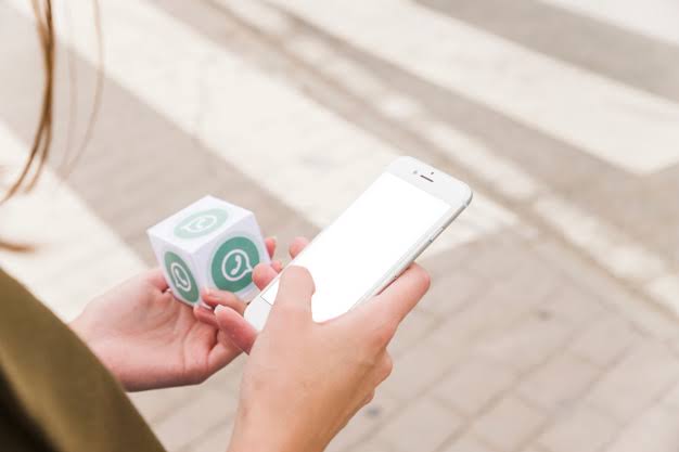 Ternyata Begini Cara Membaca Pesan WhatsApp Tanpa Ketahuan WhatsApp