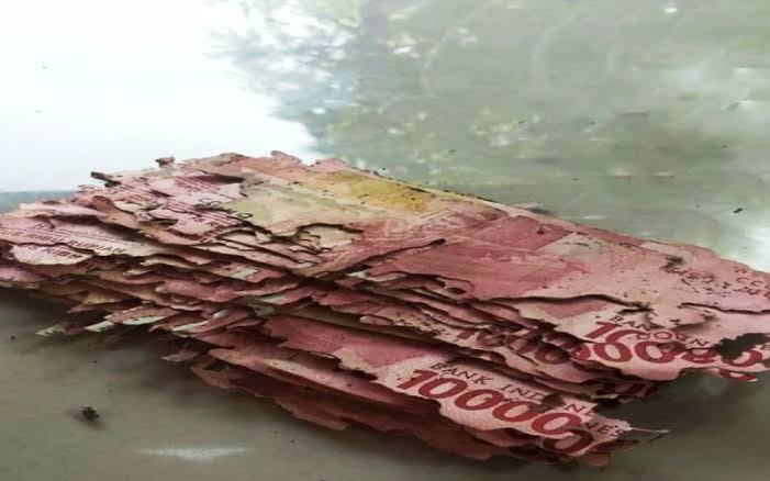 Uang Rupiah yang Rusak Bisa Ditukar di Sini Uang Rusak