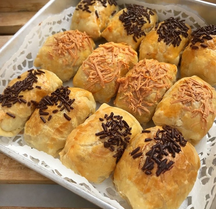 Manfaatkan Medsos, Monika Promosikan Jualan Kue Pisang Bolen Buatannya Bisnis Kuliner