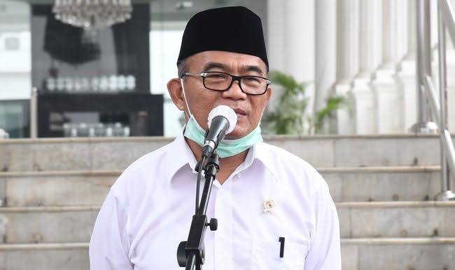 Cegah Penyelewengan Oleh Kepala Desa dan Lurah, Nama Penerima Bansos Diminta Dipajang Bansos