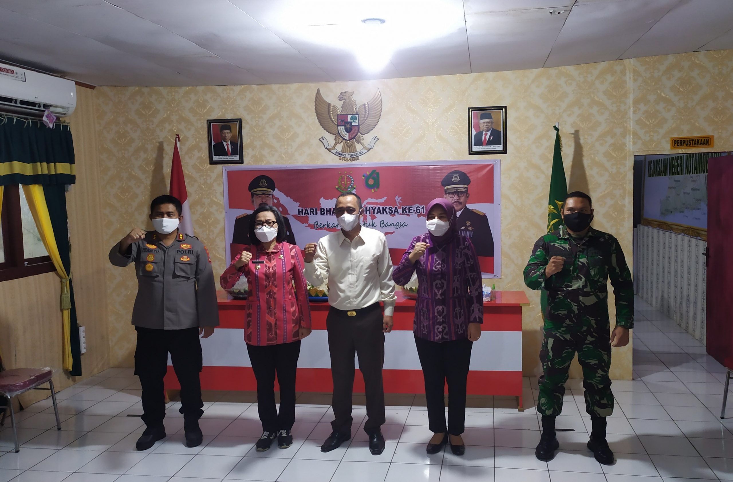 Tatong Bara Hadiri Syukuran Hari Bhakti Adyaksa ke-61 di Kejari Kotamobagu