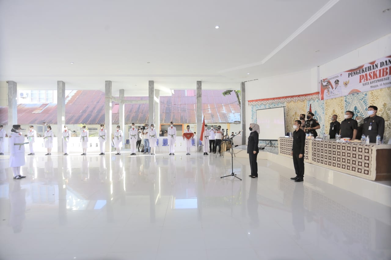 Wali Kota Kotamobagu Kukuhkan Paskibraka dan Duta Pancasila Tahun 2021