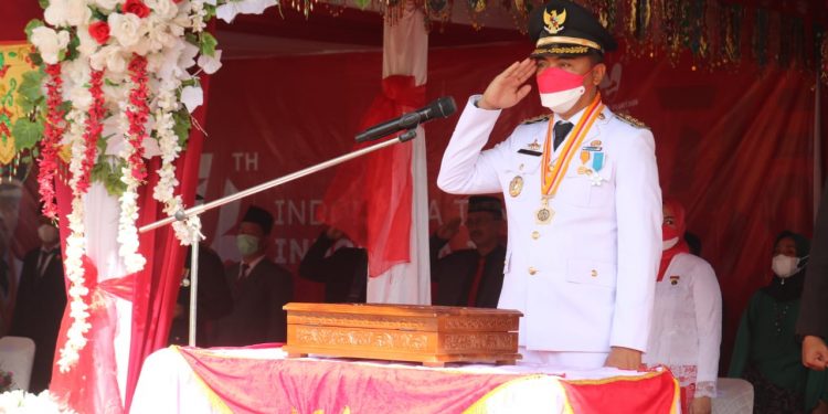 Peringati HUT RI ke-76, Bupati Sachrul Ajak Masyarakat Boltim Wujudkan Indonesia Tangguh dan Tumbuh