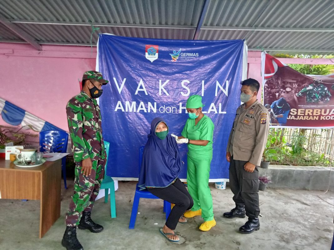 Datang ke Lokasi Vaksinasi, Warga Boltim Diminta Pakai Masker!