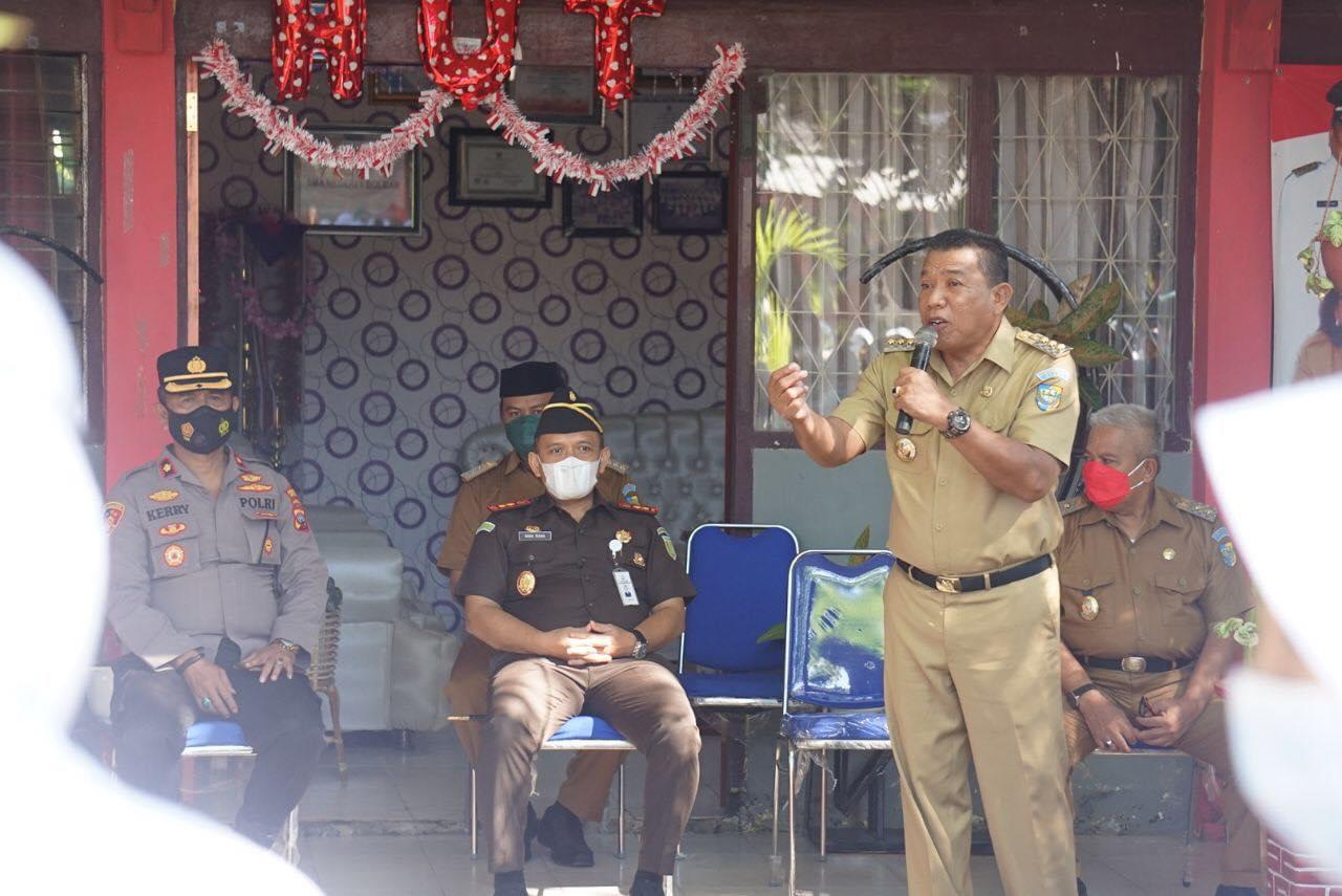 Bupati dan Wakil Bupati Bolmut Tinjau Vaksinasi di SMA Negeri 1 Bolangitang