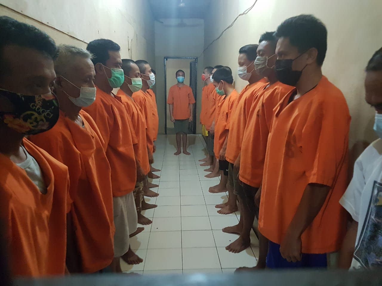 Cegah Penularan Covid-19, Penghuni Sel Tanahan di Polres Kotamobagu Wajib Pakai Masker!