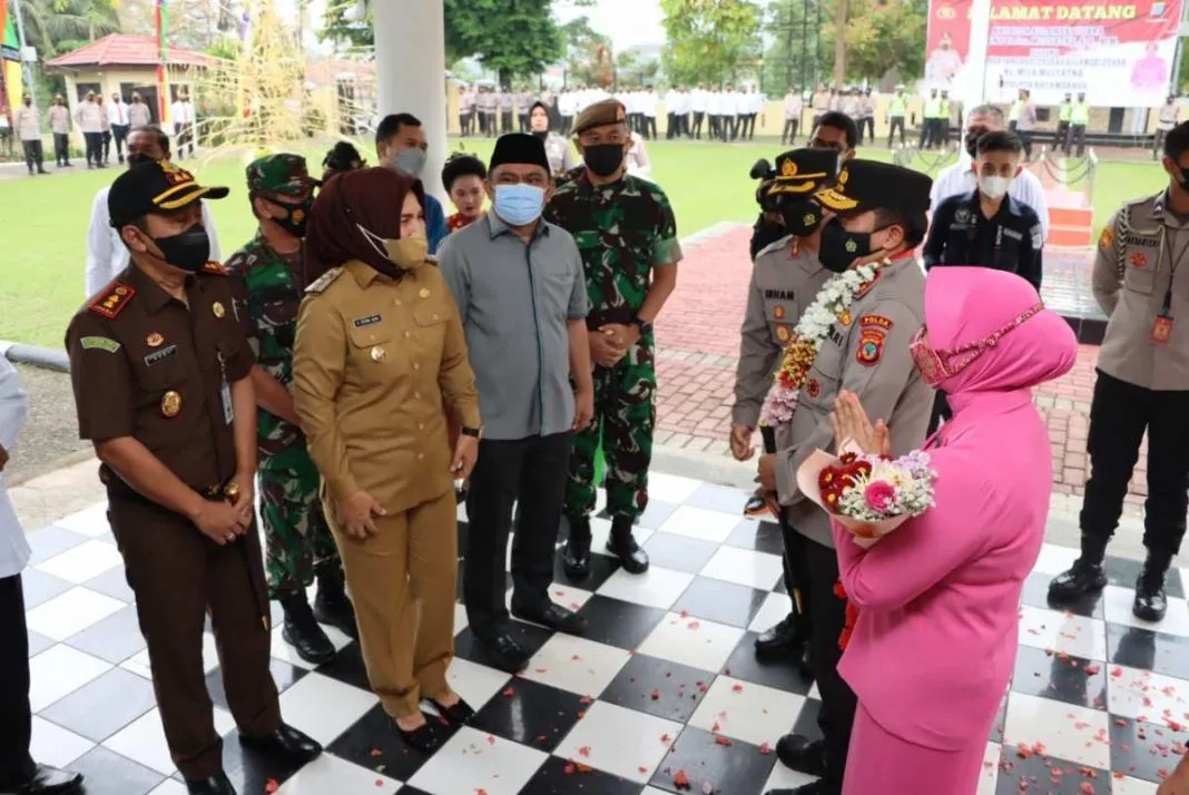 19-28-09-1e6f9e0e-1062-4968-8572-33bd9882a087-1068x714