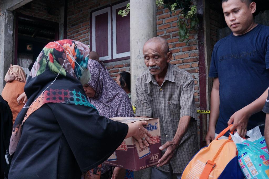 Pemerintah Kotamobagu Salurkan Bantuan bagi Korban Kebakaran di Kelurahan Gogagoman