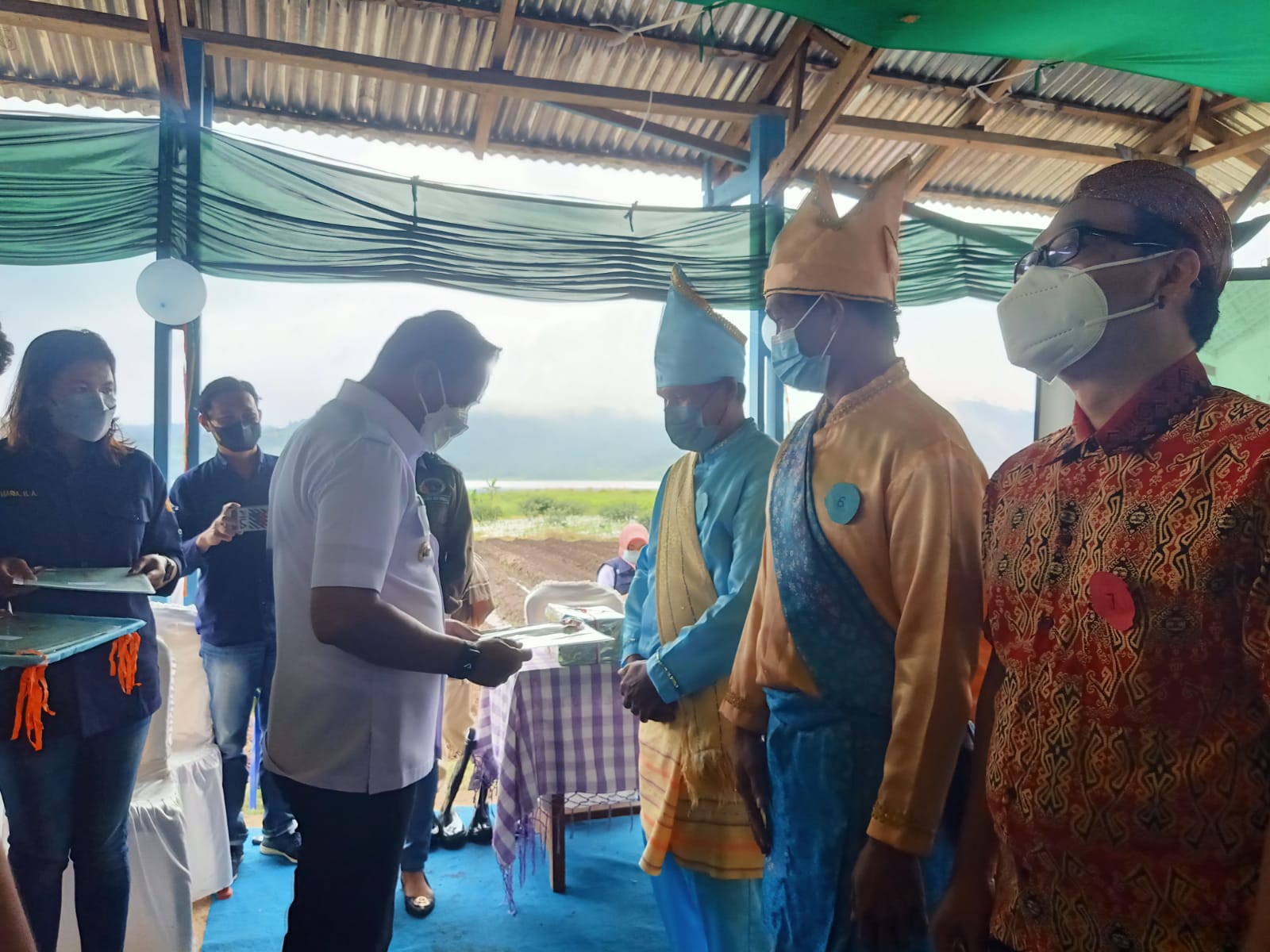 Pada Peringatan HUT Boltim ke-14 Nanti, ASN hingga Perangkat Desa Wajib Kenakan Baju Adat Mongondow