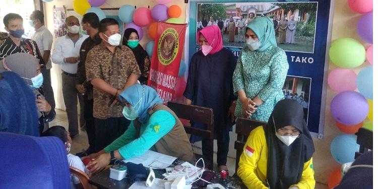 Wali Kota Tatong Bara Tinjau Pelaksanaan Vaksinasi Anak di Kotamobagu