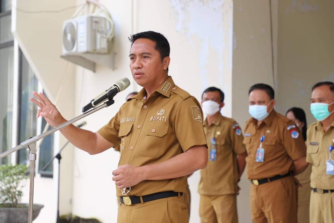 Bupati Sam Sachrul Pimpin Apel Kerja PNS dan CPNS Boltim