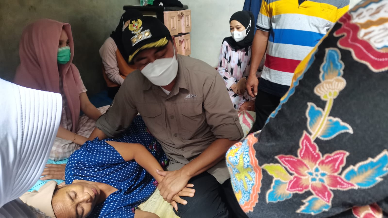 Gerak Cepat, Bupati Serahkan Bantuan Untuk Korban Kebakaran di Kotabunan