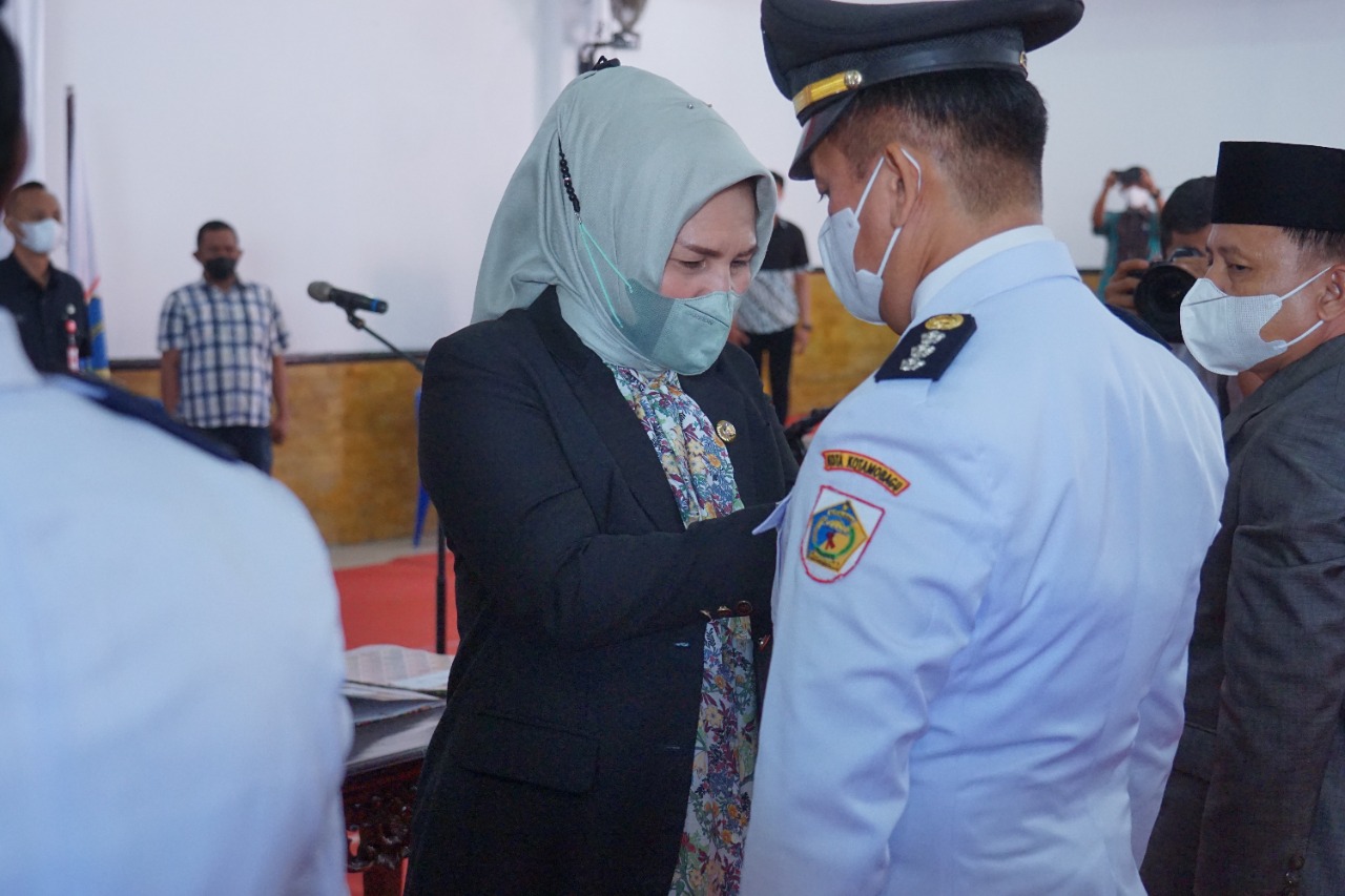 Wali Kota Tatong Bara Lantik 36 Pejabat Pemkot Kotamobagu