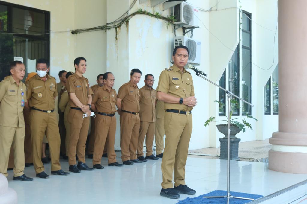 Pimpin Apel Pagi, Bupati SSM Kembali Ingatkan Pentingnya Disiplin Bagi ASN Dalam Melaksanakan Tugas dan Fungsi